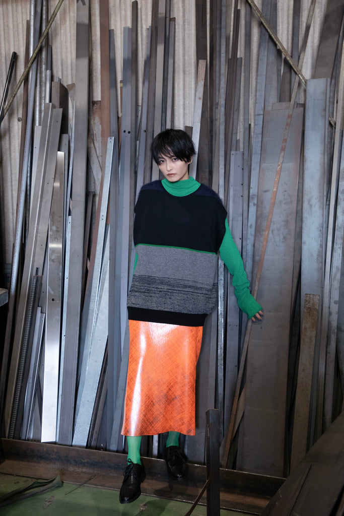 NAKAGAMI ナカガミ 銀箔タイトスカート サイズ2 箔ニットスカート(orange✕silver) | 【公式】NAKAGAMI ONLINE SHOP